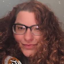 Which port is preferred, Progresso or Costa Maya, and why?