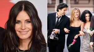 You might know courteney from tv shows and movies such as friends as monica geller, scream. Courteney Cox Finally Finds Out Which Friends Character She Is Metro News