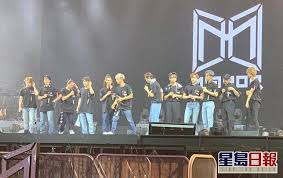 I'm laughing again.these people so lovely and crazy, my heart in love #天涯客 #farawaywanderers #tianyake #山河令 #wordofhonorthemeconcert #山河令主题演唱会 pic.twitter.com/axthscmkve. Daxqqjjg4h D2m