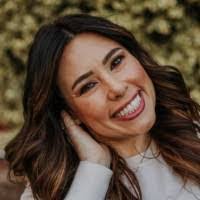 Janet Wick's Instagram, Twitter & Facebook