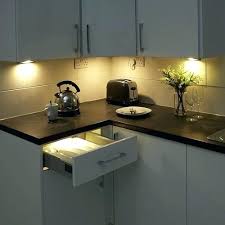 Mutfak dolap altı led aydınlatma mutfak Mutfak Tavan Ve Dolap Led Aydinlatma Modelleri