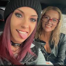 There's no personal space when you have a boy cat. Lol Kai had to be  involved in everything I'm doing 😂