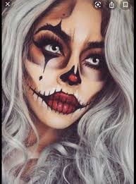 Bel effet en rouge et blanc. Pin By D J Venable On Halloween Halloween Makeup Clown Cute Halloween Makeup Cool Halloween Makeup