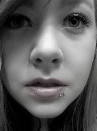 Discover 8 spider bites and piercings ideas