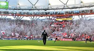 The club is a successful team in argentina. Estudiantes Se Despide Del Estadio Ciudad De La Plata Ante Talleres Futbol La Voz Del Interior