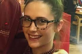 Meet the 'hero' waitress who makes an 'incredible difference' to the life  of a young autistic girl