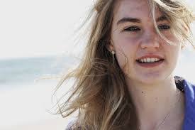 Kyra Gray's Instagram, Twitter & Facebook