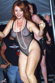 Bryce Dallas Howard Nude - 1 Pictures in an Infinite Scroll