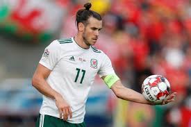 Gareth bale, latest news & rumours, player profile, detailed statistics, career details and transfer information for the tottenham hotspur fc player, powered by goal.com. Gareth Bale Backed As Wales Captain By Ryan Giggs Despite Seeming To Try Too Hard In Denmark Loss Mirror Online