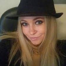 Lindsey Wicks's Instagram, Twitter & Facebook