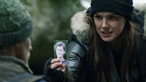 Starring melissa mccarthy, jason statham, rose byrne, jude law. Movie Review Gina Carano Fights On As Daughter Of The Wolf Movie Nation