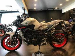 It had wet weight around 210 kg and carried 18 liters fuel tank capacity and 3.4 liters oil capacity. 2019 Yamaha Mt09 Mt 09 Abs New Motorcycles Imotorbike Malaysia