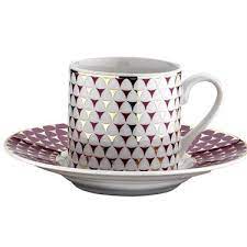 Kütahya porselenin osmanlı serisi için muhteşem diyebiliriz, turkuvaz rengi,altın yaldızlı lale motifleri ile süslenmiş fincanlar ,en güzel örneklerden biridir.kütahya porselen kahve fincanı takımları kalitesi ,zarif desenleri ve harika renkleri ile ,genç kızların çeyizlerini süsleyecek en ideal tercih olacaktır. Kutahya Porselen Ruya 77512 Dekor Kahve Fincan Takimi Fiyati