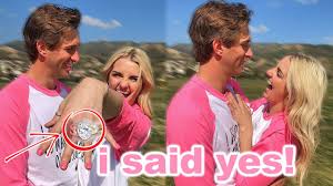 She loves wearing tutus, and has her own type of style. Ahhh I M Engaged Youtube