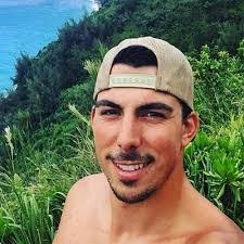 Dustin Ouellette's Instagram, Twitter & Facebook