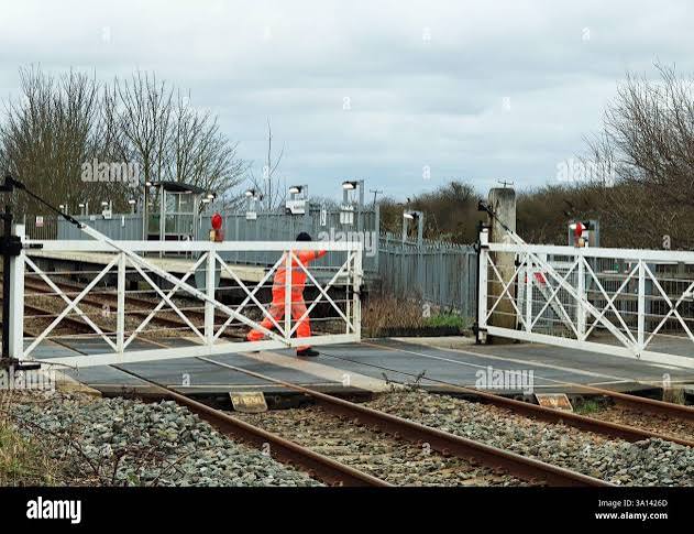 Old fashioned level crossing hi-res stock photography and images - Alamy