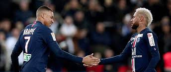 Les quatres clubs qualifiés pour ces 1/2 finale de la ligue des champions sont : Ligue Des Champions Le Psg Affrontera Leipzig En Demi Finale Le Point