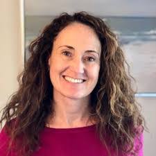 Bridget Pratt's Instagram, Twitter & Facebook