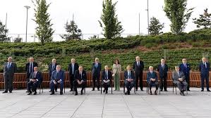 اليوم ليس يومًا سهلًا، ولا يمكن أن أنسى حين وصل راموس لملعب. Ø£ÙˆÙ„ ØµÙˆØ±Ø© Ù„Ø±Ø¦ÙŠØ³ Ø±ÙŠØ§Ù„ Ù…Ø¯Ø±ÙŠØ¯ ÙÙ„ÙˆØ±Ù†ØªÙŠÙ†Ùˆ Ø¨ÙŠØ±ÙŠØ² Ø¨Ø¹Ø¯ Ø§Ø®ØªÙŠØ§Ø±Ù‡ Ù„ÙˆÙ„Ø§ÙŠØ© Ø¬Ø¯ÙŠØ¯Ø© Ø­ØªÙ‰ 2025 Ø§Ù„ÙŠÙˆÙ… Ø§Ù„Ø³Ø§Ø¨Ø¹