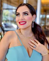 Tania Zaldo's Instagram, Twitter & Facebook