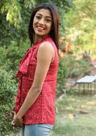 Both shoaib ibrahim and dipika kakar are missing each other extremely, now that she is locked inside the bigg boss 12 house. Neha Saxena Shefalitayal