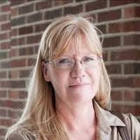 Violet Lincoln's Instagram, Twitter & Facebook