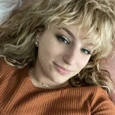 Emily Kiesewetter's Instagram, Twitter & Facebook