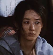 第二十条》赵丽颖的“衣衫不整”，打了多少浓妆艳抹女星的脸-腾讯新闻