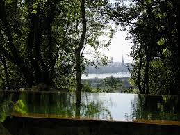 Piscine De La Maison Lemoine A Floirac Par Rem Koolhaas Floirac Couloir De Nage Bassin De Nage