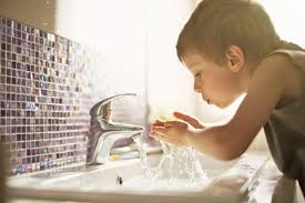 Kindgerechtes Badezimmer So Gestalten Sie Das Bad Fur Kinder