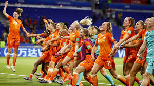 Check spelling or type a new query. Rondvaart En Huldiging Museumplein Voor Oranjevrouwen Bij Wereldtitel Nos
