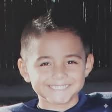 Can someone please brighten up this photo and put some conditioner in my  hair?