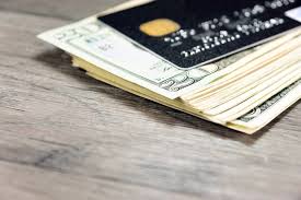 At the end of the day, if you choose to make. Hazards Of Paying The Minimum Payment On Your Credit Card
