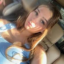 Keisha Dennis's Instagram, Twitter & Facebook