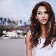 The Beauty Is Astonishing Inbarlavi Inbarlavi Netflix Lucifer Imposters Prisonbreak Amazing Pins The Beauty Is Aston Beauty Inbar Lavi Long Hair Styles