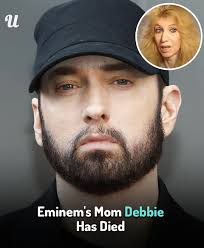 Condolences for the loss of a mother