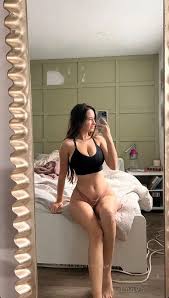 eros Lowell | Ladys.one