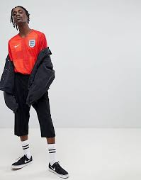 The vapor match shirt is the new type of shirt that nike is unveiling this year, so it's probably best to start by explaining exactly these shirts contain very minor aesthetic differences from their vapor match counterparts. Nike Football England Away Vapor Match Shirt In Red 893869 600 Asos