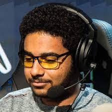 Paul Poyer's Instagram, Twitter & Facebook