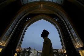 Dapatkan sumber paling boleh dipercayai klang waktu athan (azan) dan namaz dengan waktu solat mingguan dan jadual waktu solat mingguan klang. Selangor Tetapkan Bilangan Baru Jemaah Di Masjid Surau Malaysianow