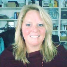 Opening the doors to a more equitable work environment and culture! ➡️ The  Co-Chairs of the Colleague Resource Groups at Hartford HealthCare are front  and center at our HQ in Hartford, with