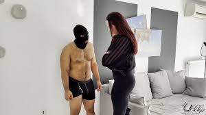 Hoodmans Hijinks - Queen Melanins Strapon Pounding - iWantClips