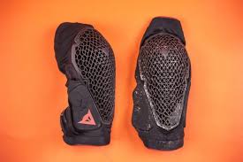 Dainese Trail Skins 2 Knee Pads Review Mbr