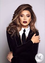 الفيديو ، يعرض المقابلة التي أجراها موقع فوشيا مع الفنانة والممثلة أمل بشوشة إذ تحدثت عن مشاركتها في حفل الموريكس دور لعام 2018 ، فضلا عن جديدها ورسالة وجهتها إلى. Ù…Ø­Ø¨ÙŠ Ø£Ù…Ù„ Ø¨ÙˆØ´ÙˆØ´Ø© Amel Bouchoucha Fans Home Facebook