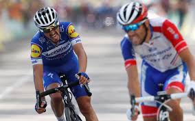 To make things more exciting this year stage 14's summit finish is getting all the hype, but stage 15 might prove the hardest and most decisive of. Tour De France 2019 Alaphilippe Reprend Le Maillot Jaune Pinot Sur Le Podium Le Parisien
