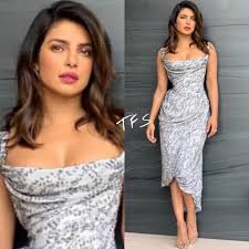 Priyanka chopra took to instagram to share a throwback picture from her time in london. Instagram Style Priyanka Chopra In Vivienne Westwood