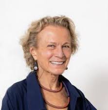 Bonhams : A WHITE JADE ARCHER'S RING 18th century (2)