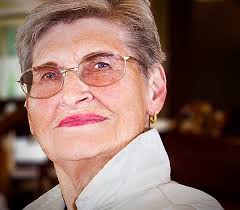 Fern Kincaid's Instagram, Twitter & Facebook