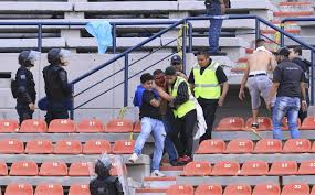Tigres uanl 3:0 atlético san luis. Violencia En El Partido San Luis Vs Queretaro Deja 50 Heridos