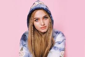 Abigail was born in the year 1976 in the united states. Sarati Biography Age Boyfriend Husband Wiki More Wikistarbio